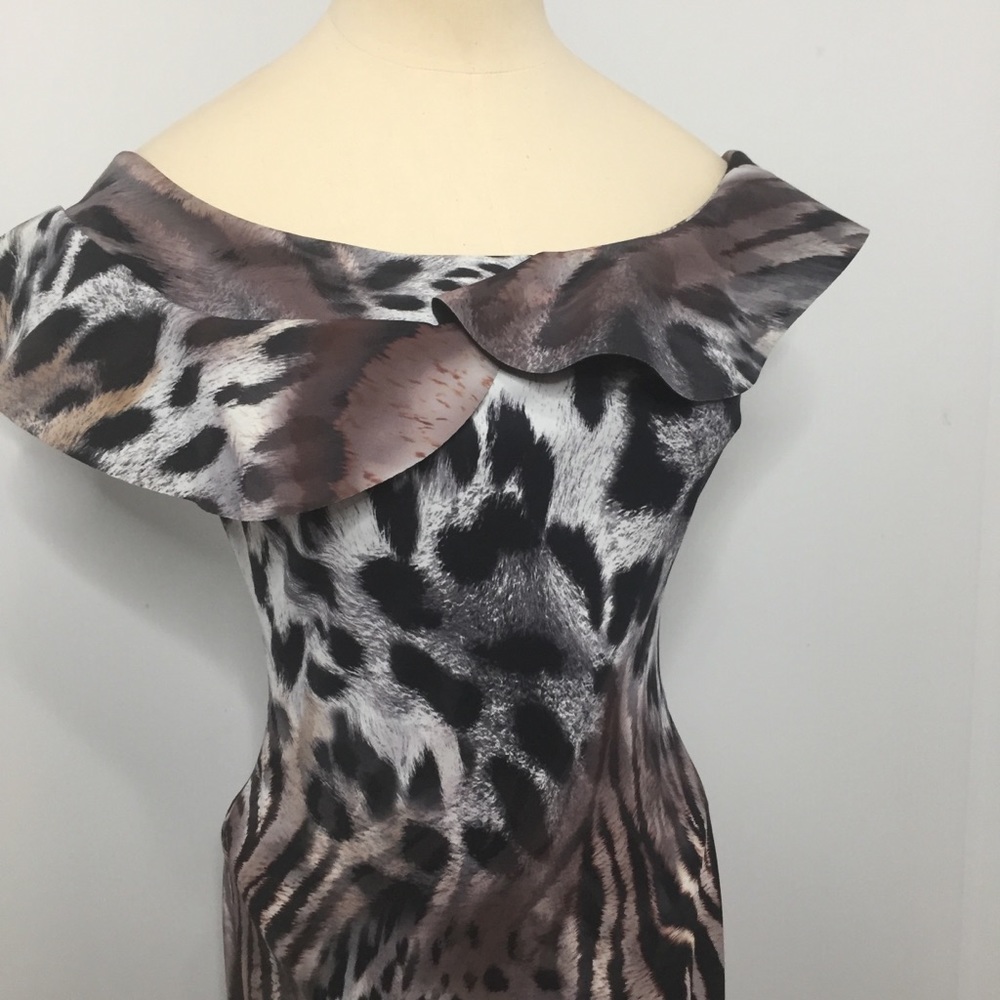 Chiara Boni Sheath - Picture 2 of 8